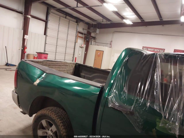 2021 Ram 1500 Classic Tradesman  4x4 5'7 Box მანქანა იყიდება აუქციონზე, vin: 3C6RR7KG6MG635197, აუქციონის ნომერი: 44350927