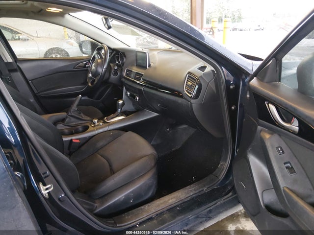 3MZBM1M79GM320979 Mazda Mazda3 I Touring