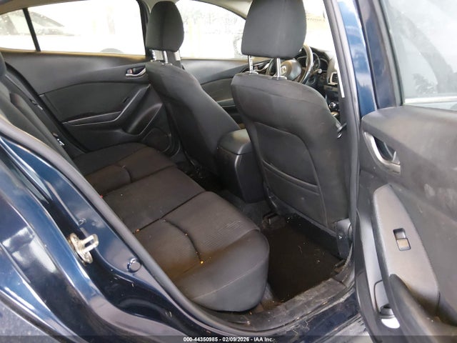 3MZBM1M79GM320979 Mazda Mazda3 I Touring