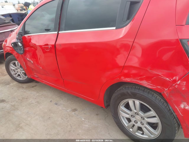 1G1JC6SH3F4161129 Chevrolet Sonic Lt Auto