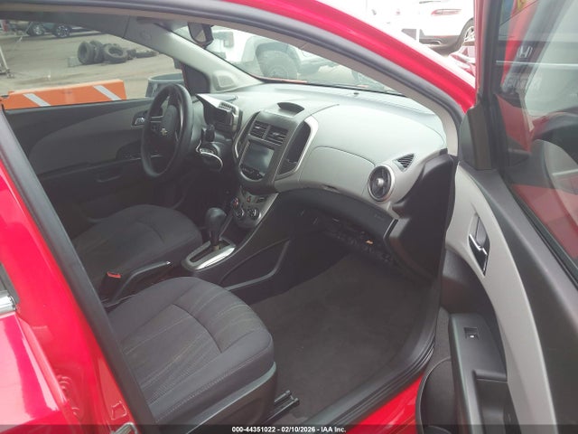 1G1JC6SH3F4161129 Chevrolet Sonic Lt Auto