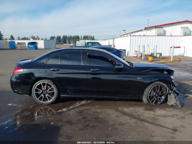 44351031 :رقم المزاد ، 55SWF6EB0HU193784 vin ، 2017 Mercedes-benz Amg C 43 4matic مزاد بيع