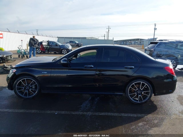 44351031 :رقم المزاد ، 55SWF6EB0HU193784 vin ، 2017 Mercedes-benz Amg C 43 4matic مزاد بيع