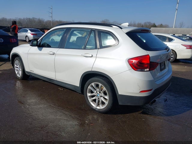 44351038 :رقم المزاد ، WBAVL1C53FVY35402 vin ، 2015 Bmw X1 Xdrive28i مزاد بيع