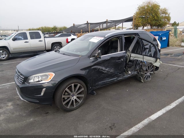 2016 VOLVO XC60 YV449MDM1G2867852 Photo 1