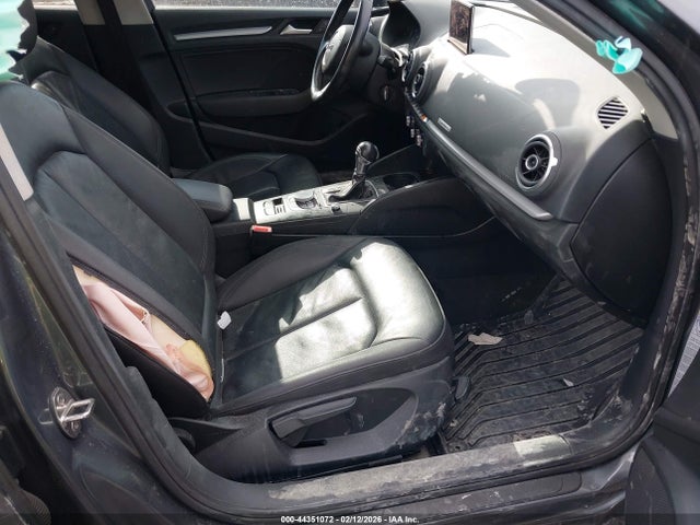 2015 AUDI A3 WAUBFGFFXF1098367 Photo 4