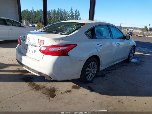 Nissan Altima 2.5 S 2017 1N4AL3AP1HC248217 Image 4
