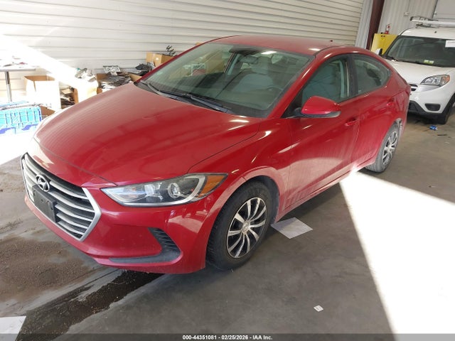 Hyundai ELANTRA SE 2018 5NPD74LF5JH357375 Image 2