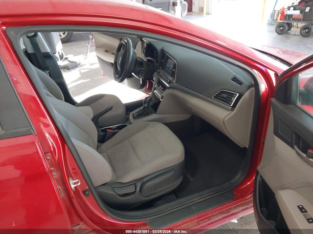 Hyundai ELANTRA SE 2018 5NPD74LF5JH357375 Image 5