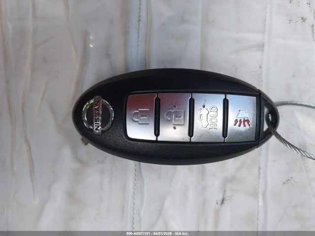 3N1AB7AP4GY226175 Nissan SENTRA SV