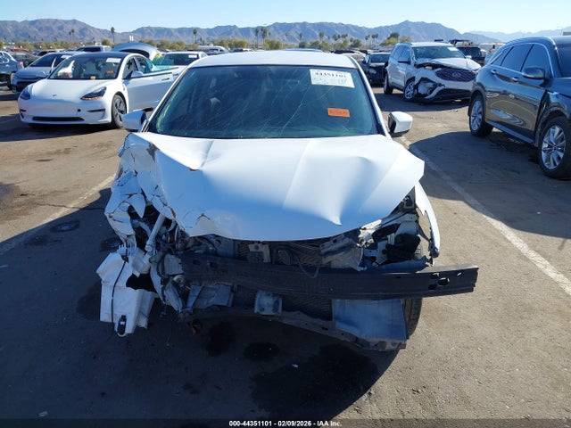 3N1AB7AP4GY226175 Nissan SENTRA SV