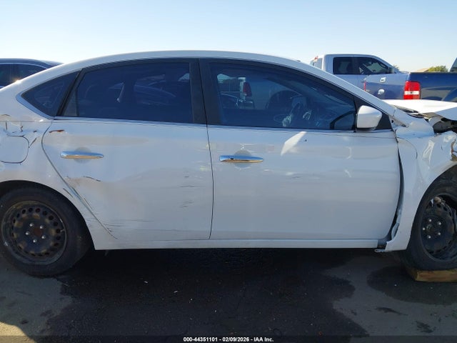 3N1AB7AP4GY226175 Nissan SENTRA SV