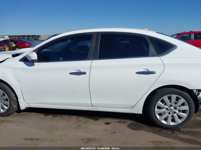 3N1AB7AP4GY226175 Nissan SENTRA SV