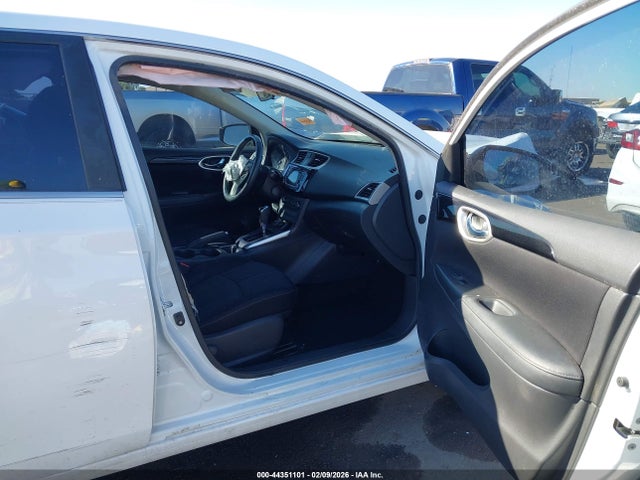 3N1AB7AP4GY226175 Nissan SENTRA SV