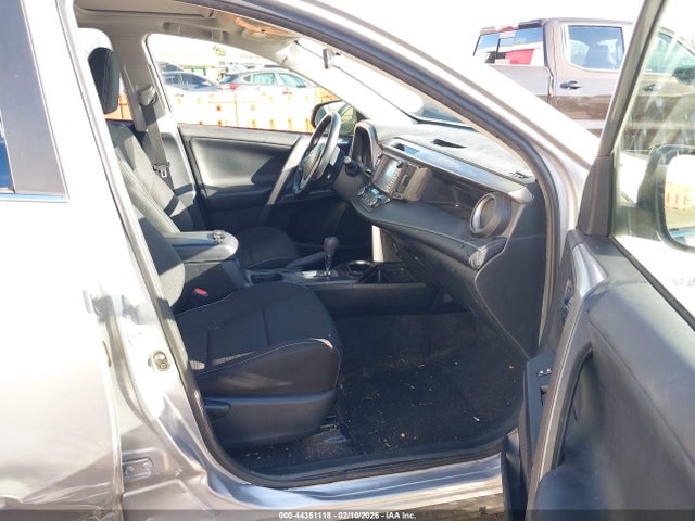JTMRJREV9HD149315 Toyota Rav4 Hybrid Xle
