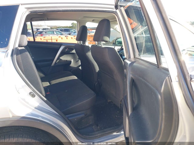 JTMRJREV9HD149315 Toyota Rav4 Hybrid Xle