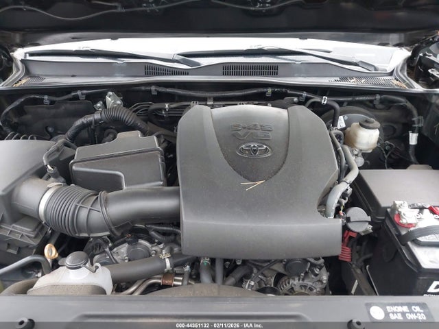 3TMCZ5AN6KM265743 Toyota Tacoma Sr V6
