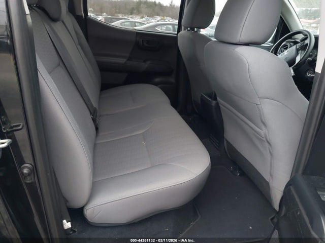 3TMCZ5AN6KM265743 Toyota Tacoma Sr V6