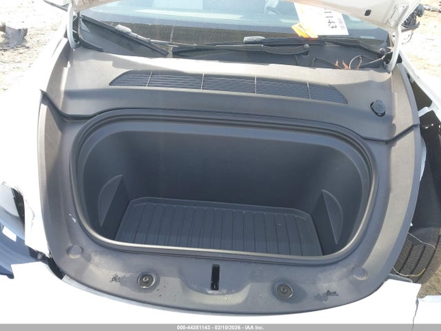 2024 TESLA MODEL Y 7SAYGDEE6RA266776 Photo 9