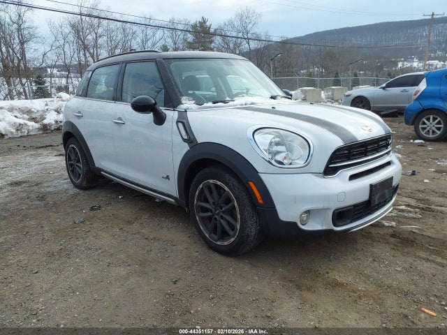 2016 MINI COUNTRYMAN WMWZC5C57GWU00208 Photo 0