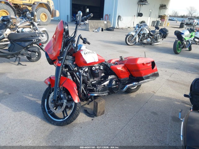 2017 HARLEY-DAVIDSON FLHXS 1HD1KRC1XHB626063 Photo 1