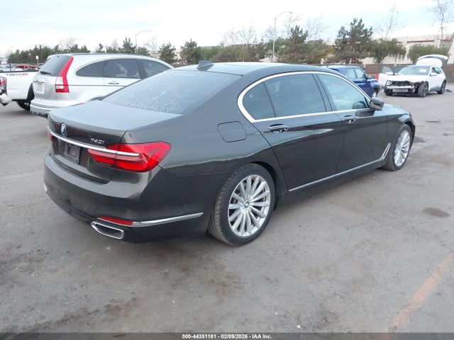 2016 BMW 740I WBA7E2C58GG504328 Photo 3
