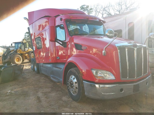 2020 Peterbilt 579 მანქანა იყიდება აუქციონზე, vin: 1XPBDP9X7LD650638, აუქციონის ნომერი: 44351189