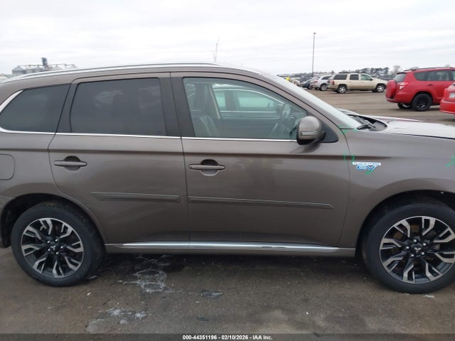 JA4J24A52JZ030768 Mitsubishi Outlander Phev Sel