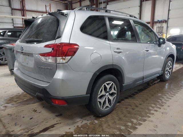 44351218 :رقم المزاد ، JF2SKACC0RH510542 vin ، 2024 Subaru Forester Premium مزاد بيع