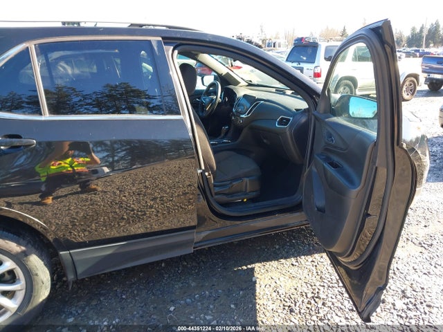 2GNAXSEV7J6121303 Chevrolet EQUINOX LT