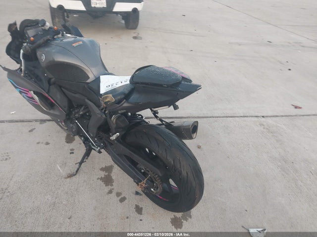 Yamaha Yzfr7 2024 JYARM38E3RA013535 Image 3