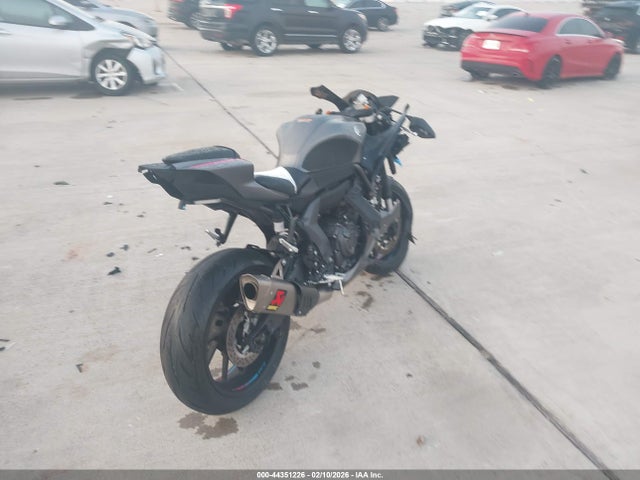 Yamaha Yzfr7 2024 JYARM38E3RA013535 Image 4