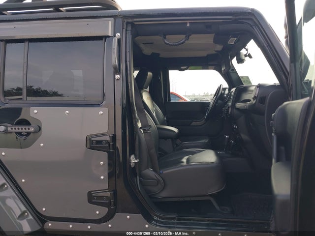 2017 JEEP WRANGLER UNLIMITED 1C4BJWDG3HL596926 Photo 4