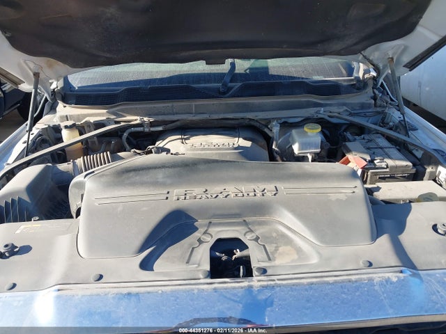 3C6UR4HJ6KG666281 RAM 2500