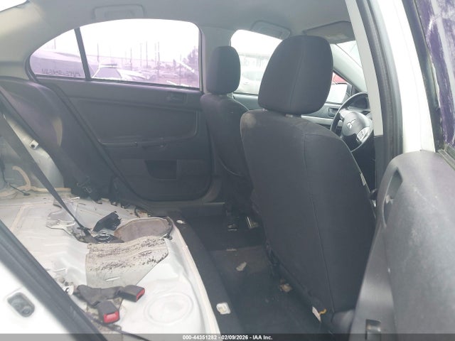 Mitsubishi LANCER ES 2014 JA32U2FU2EU003922 Image 8
