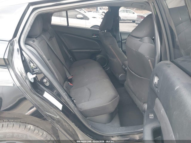 JTDKARFU2L3108904 Toyota Prius Le