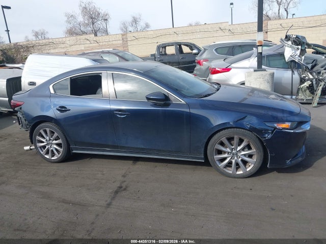 Aukcja sprzedaży 2019 Mazda Mazda3 Select Package, vin: JM1BPACL5K1108045, numer aukcji: 44351316