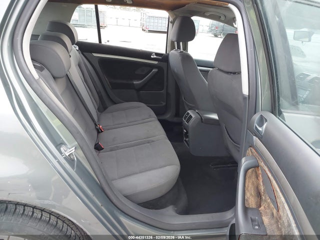 44351326 :رقم المزاد ، WVWDA71K38W107673 vin ، 2008 Volkswagen Rabbit S مزاد بيع