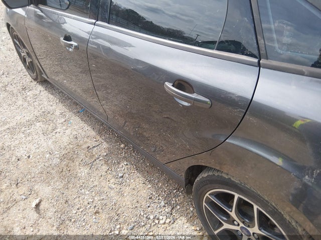 1FADP3H21HL274456 Ford FOCUS SEL