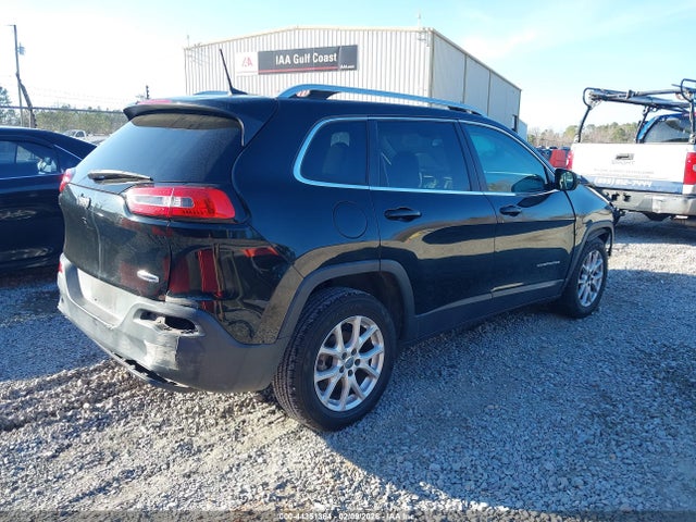 1C4PJLCB2JD537456 Jeep Cherokee Latitude Fwd