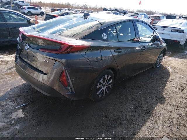 2020 TOYOTA PRIUS PRIME JTDKARFP0L3144181 Photo 3