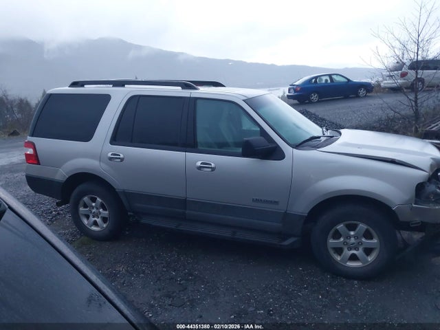 44351380 :رقم المزاد ، 1FMFU16537LA47292 vin ، 2007 Ford Expedition Xlt مزاد بيع
