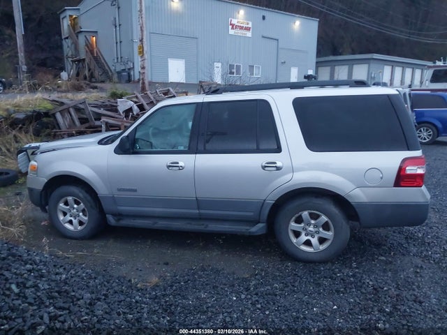 44351380 :رقم المزاد ، 1FMFU16537LA47292 vin ، 2007 Ford Expedition Xlt مزاد بيع
