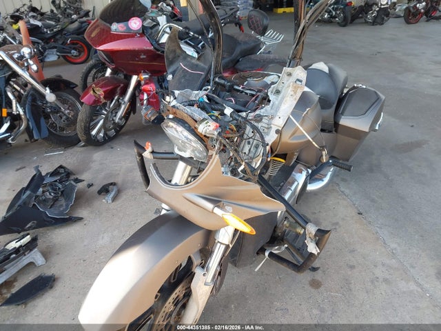Victory Motorcycles Cross Country 2014 5VPDW36N7E3037512 Image 15