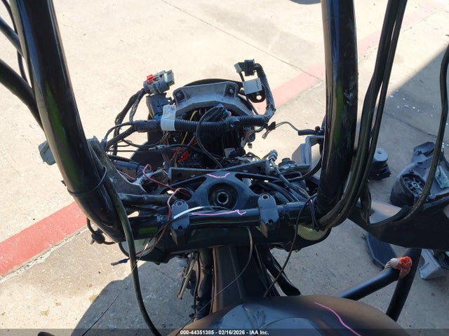 Victory Motorcycles Cross Country 2014 5VPDW36N7E3037512 Image 7