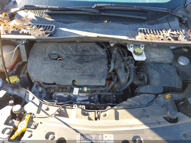 1FMCU0GD0JUA75412 Ford ESCAPE SE