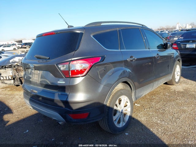 1FMCU0GD0JUA75412 Ford ESCAPE SE