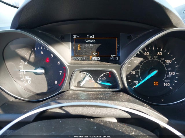 1FMCU0GD0JUA75412 Ford ESCAPE SE