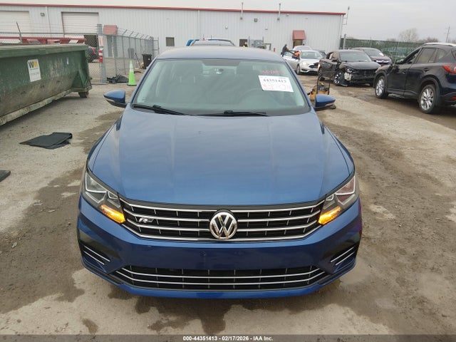 1VWAT7A35GC047785 Volkswagen Passat 1.8t R-line