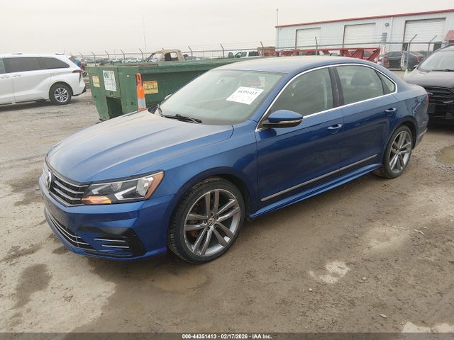 1VWAT7A35GC047785 Volkswagen Passat 1.8t R-line